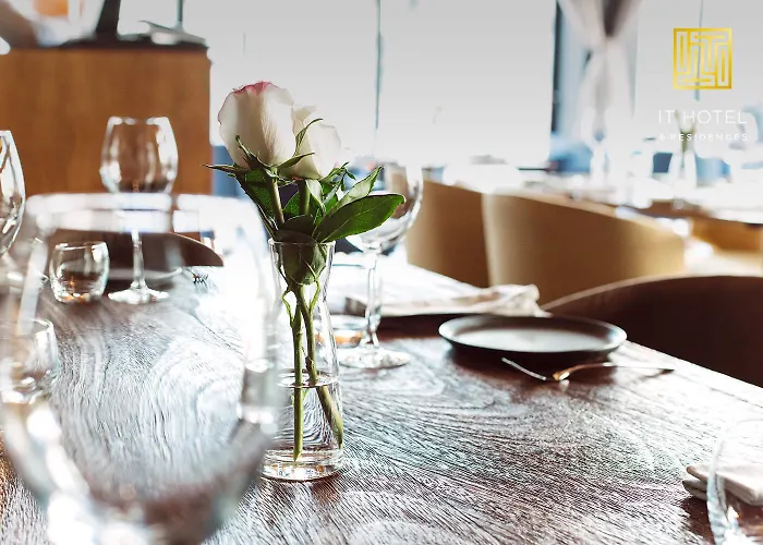 It Boutique & Restaurant Hotel