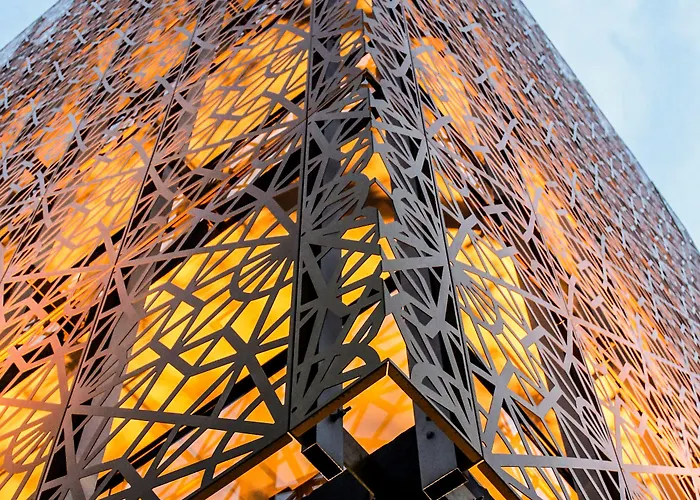 It Boutique & Restaurant Hotel 5*