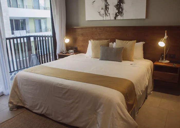 It Boutique & Restaurant Hotel 5*